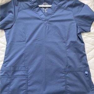 SCRUBLETICS SIZE MEDIUM Scrub Top